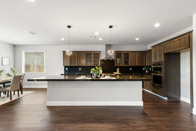 4121 Peak Ct, Rancho Cordova, CA 95742