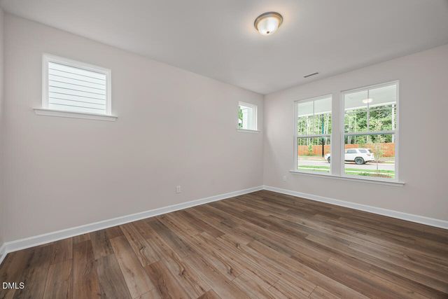 559 Whinfield Place, Aberdeen, NC 28315