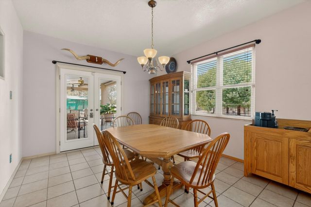 250 Phillips Road, Los Lunas, NM 87031