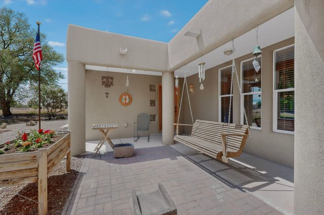 250 Phillips Road, Los Lunas, NM 87031