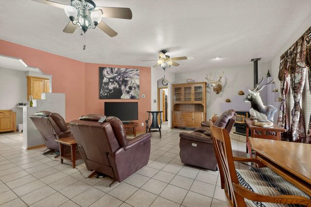 250 Phillips Road, Los Lunas, NM 87031