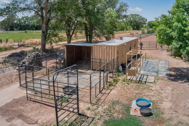 250 Phillips Road, Los Lunas, NM 87031