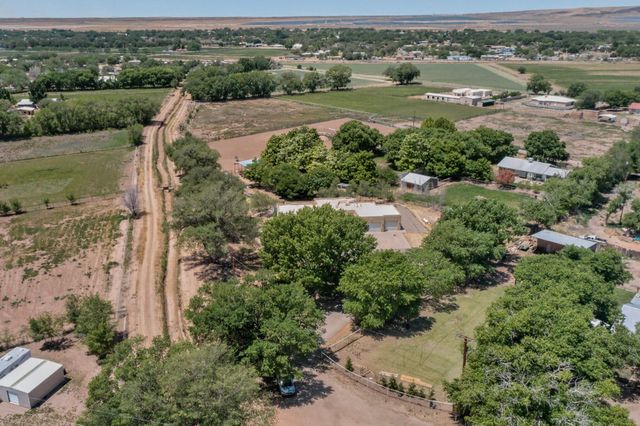 250 Phillips Road, Los Lunas, NM 87031