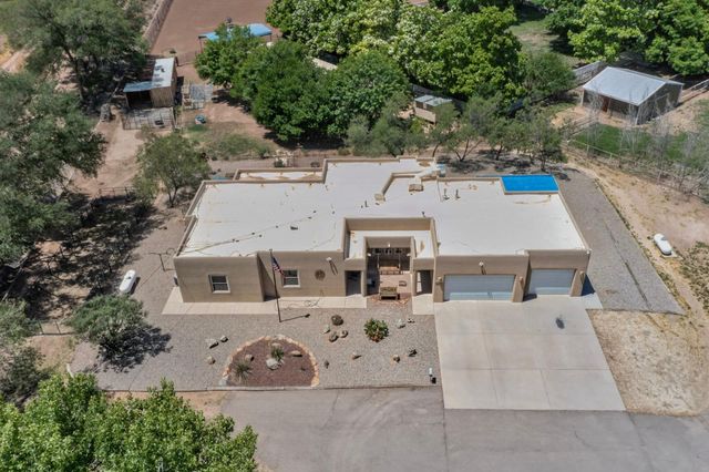 250 Phillips Road, Los Lunas, NM 87031