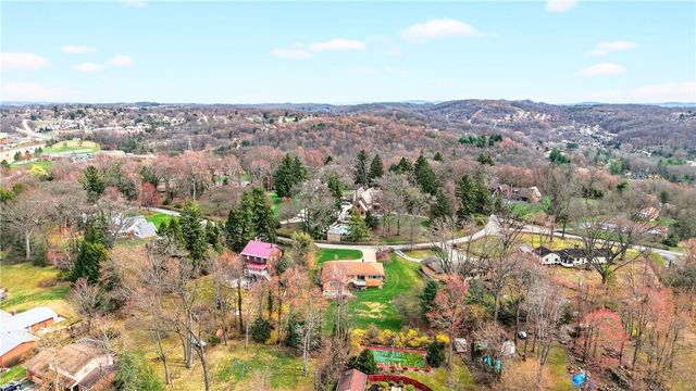 243 Greenridge Rd, Hempfield Twp, PA 15601