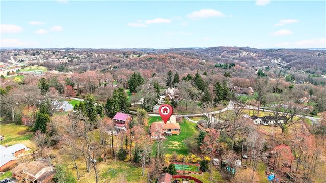 243 Greenridge Rd, Hempfield Twp, PA 15601