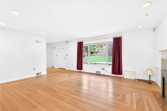 243 Greenridge Rd, Hempfield Twp, PA 15601