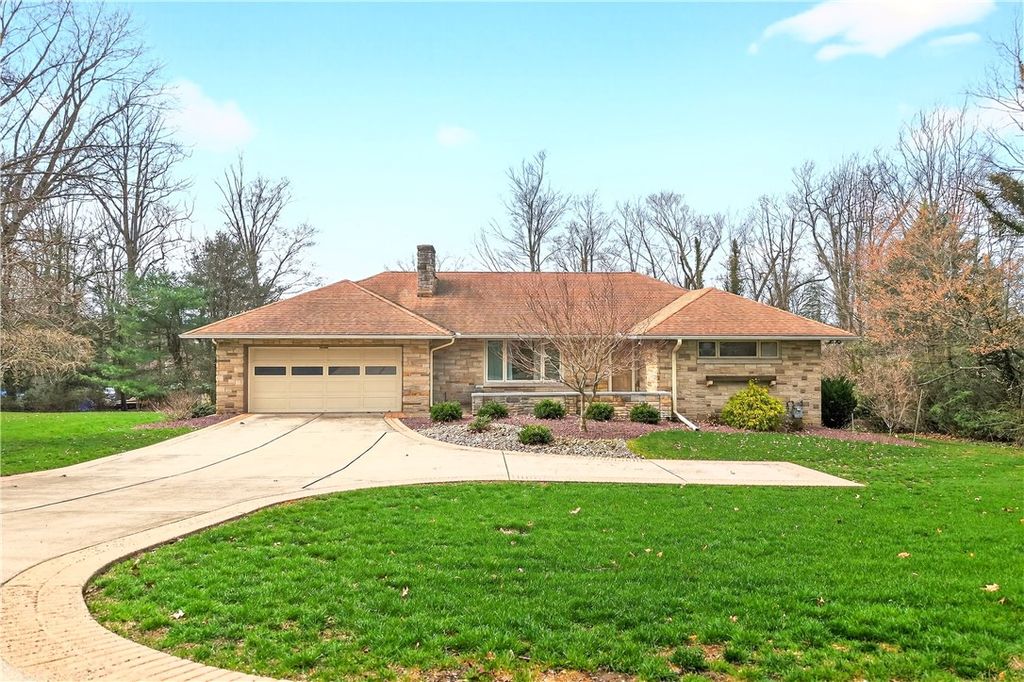 243 Greenridge Rd, Hempfield Twp, PA 15601