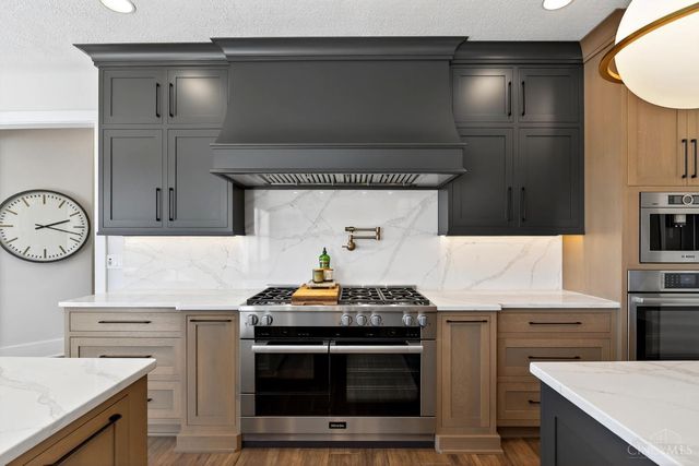 701 Grand Wood Court, Clearcreek Twp., OH 45066