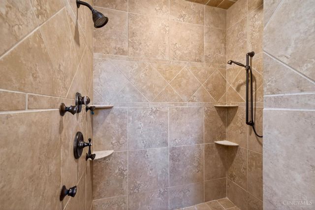 701 Grand Wood Court, Clearcreek Twp., OH 45066