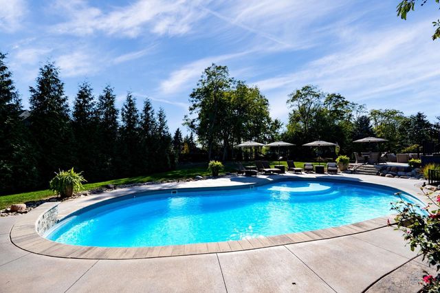 701 Grand Wood Court, Clearcreek Twp., OH 45066