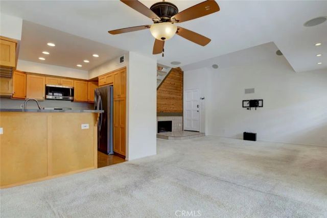 456 E San Jose K, Burbank, CA 91501