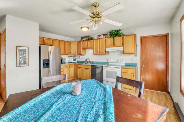 3102 8th Avenue N, Fargo, ND 58102