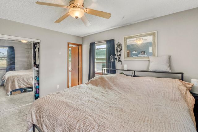 3102 8th Avenue N, Fargo, ND 58102