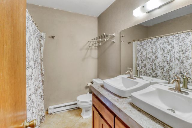 3102 8th Avenue N, Fargo, ND 58102