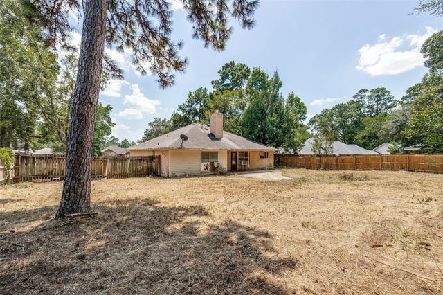 221 Tupelo Lane, Conroe, TX 77304