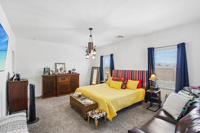 670 W Lexington Street, Vail, AZ 85641
