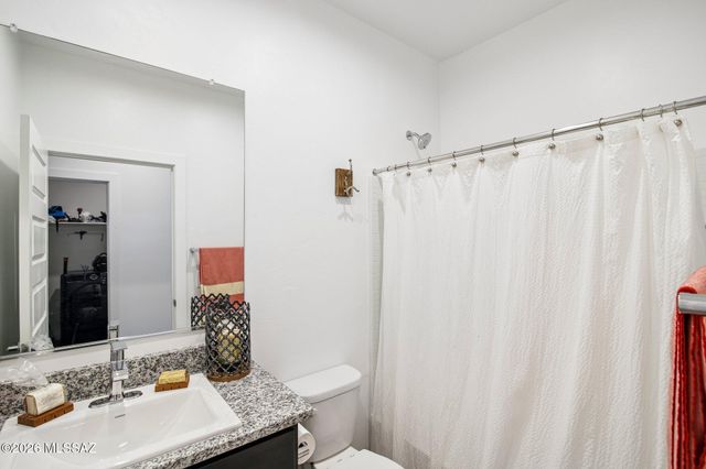 670 W Lexington Street, Vail, AZ 85641