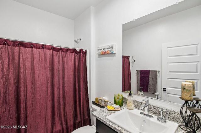 670 W Lexington Street, Vail, AZ 85641