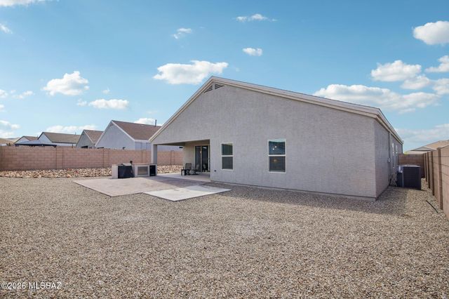 670 W Lexington Street, Vail, AZ 85641