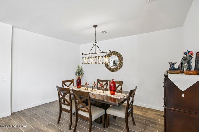 670 W Lexington Street, Vail, AZ 85641