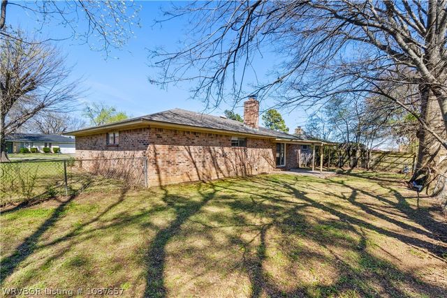 8208 Mark Lane, Fort Smith, AR 72903