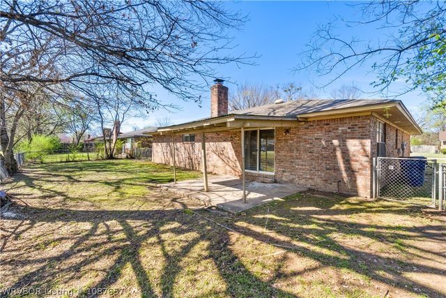 8208 Mark Lane, Fort Smith, AR 72903