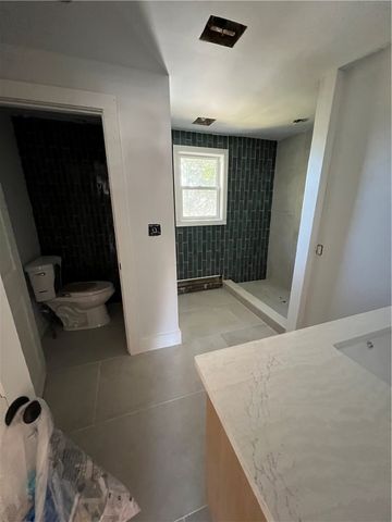 28 Hill Top Drive, Warwick, RI 02818