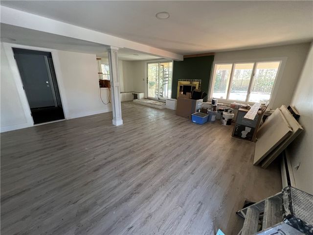 28 Hill Top Drive, Warwick, RI 02818