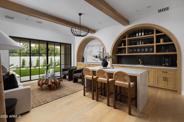 7825 N INVERGORDON Place, Paradise Valley, AZ 85253