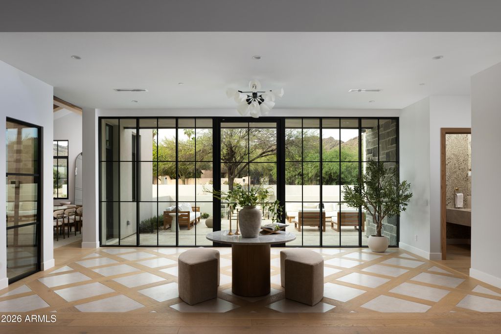 7825 N INVERGORDON Place, Paradise Valley, AZ 85253 — photo 4