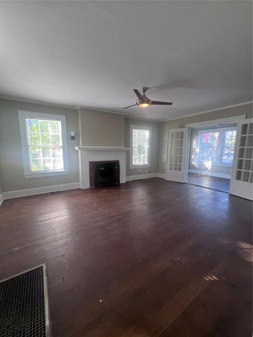 305 Moore BLVD A, Austin, TX 78705