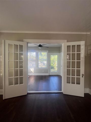 305 Moore BLVD A, Austin, TX 78705