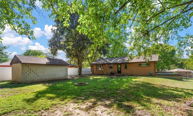 2624 Bittersweet Lane, Maplewood, MN 55109