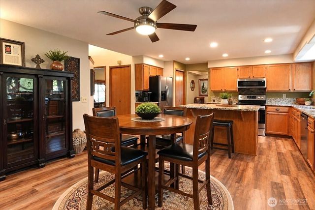 18316 Cedarbough Loop, Arlington, WA 98223