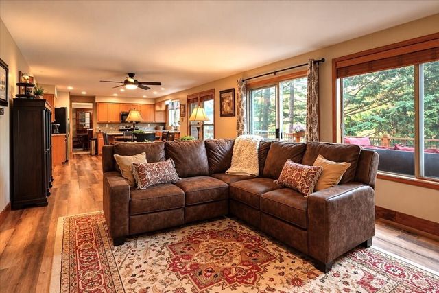 18316 Cedarbough Loop, Arlington, WA 98223