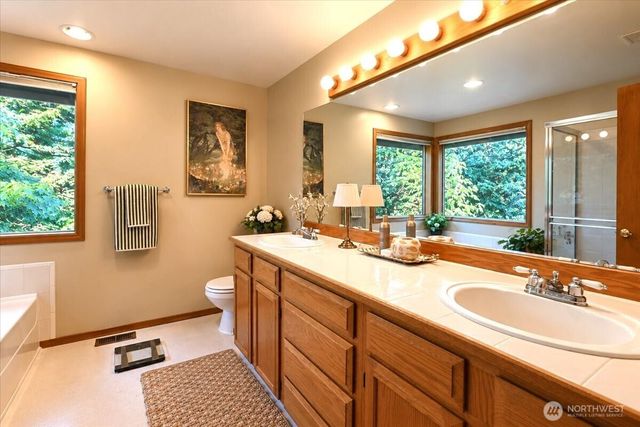 18316 Cedarbough Loop, Arlington, WA 98223
