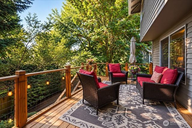 18316 Cedarbough Loop, Arlington, WA 98223