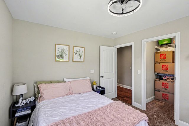 326 Twin Cove Dr, Lebanon, TN 37087