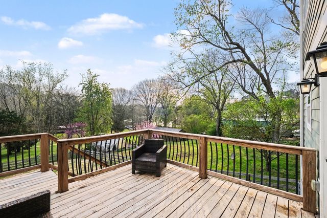 326 Twin Cove Dr, Lebanon, TN 37087