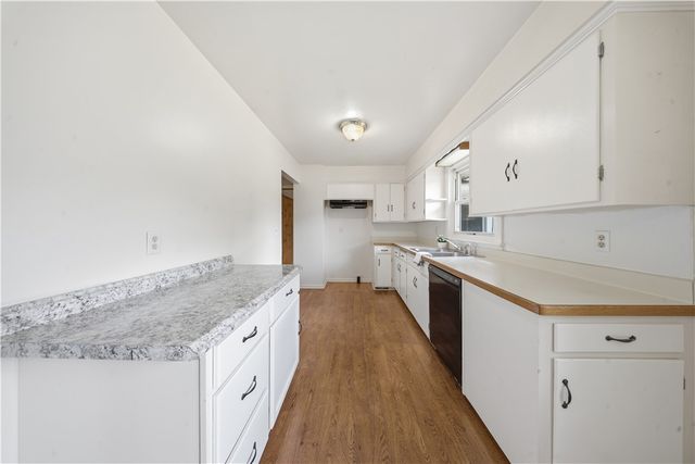 249 Ellington Drive, Greece, NY 14616