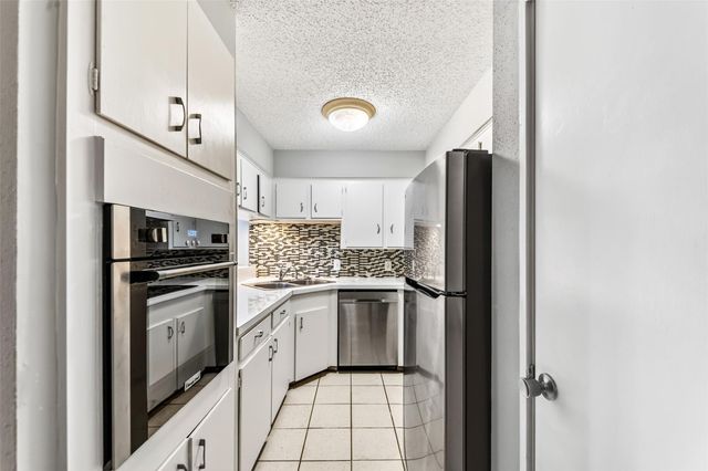 7714 Renwick Drive 23, Houston, TX 77081