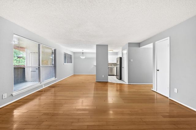 7714 Renwick Drive 23, Houston, TX 77081