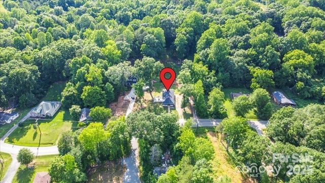 1029 Old Nc 27 Highway, Mount Holly, NC 28120