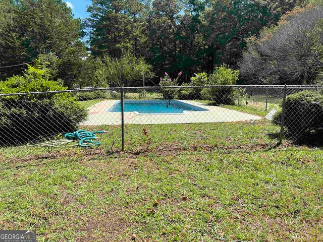 415 Crabapple Road, Fayetteville, GA 30215