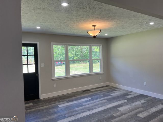 415 Crabapple Road, Fayetteville, GA 30215