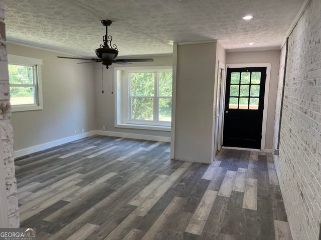 415 Crabapple Road, Fayetteville, GA 30215