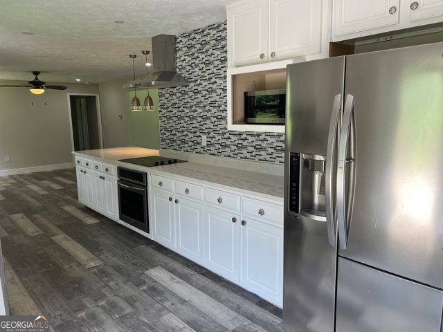 415 Crabapple Road, Fayetteville, GA 30215