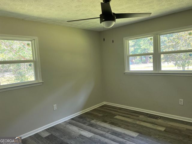 415 Crabapple Road, Fayetteville, GA 30215