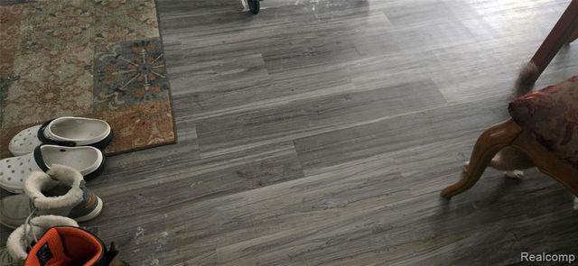 32 Augusta Avenue, Pontiac, MI 48341